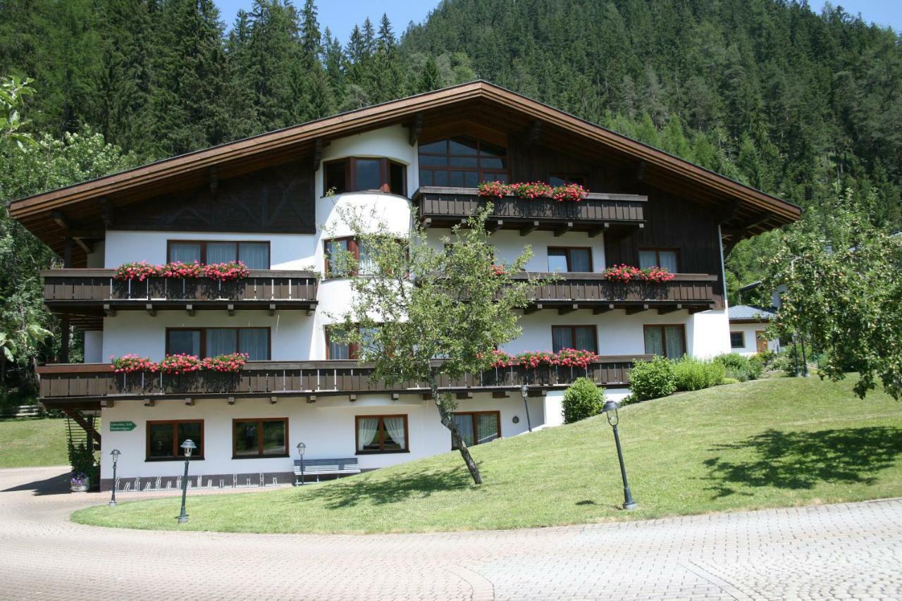 Apartamento Haus Montana Elbigenalp Exterior foto